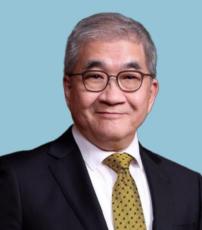 Dr  Fong To Sang Dawson Blue Background Chopped